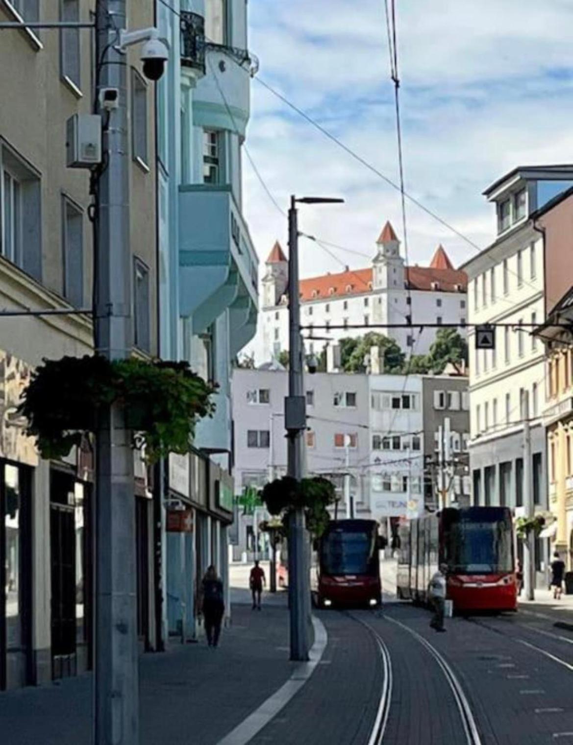 Plaza De Luxe Bratislava Exterior foto